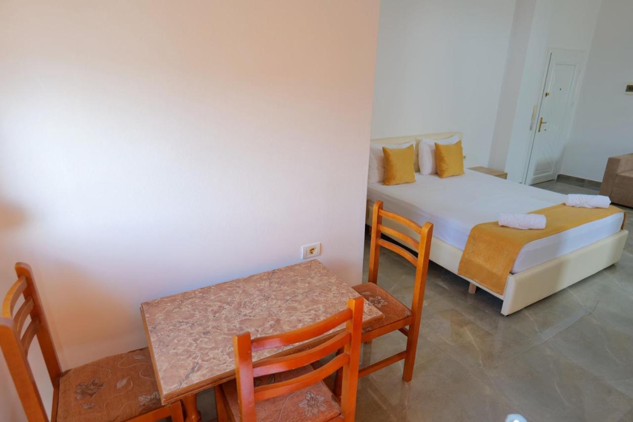 Hotel Adi-Vera Σαράντα Εξωτερικό φωτογραφία