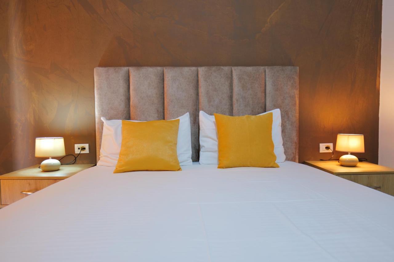 Hotel Adi-Vera Σαράντα Εξωτερικό φωτογραφία